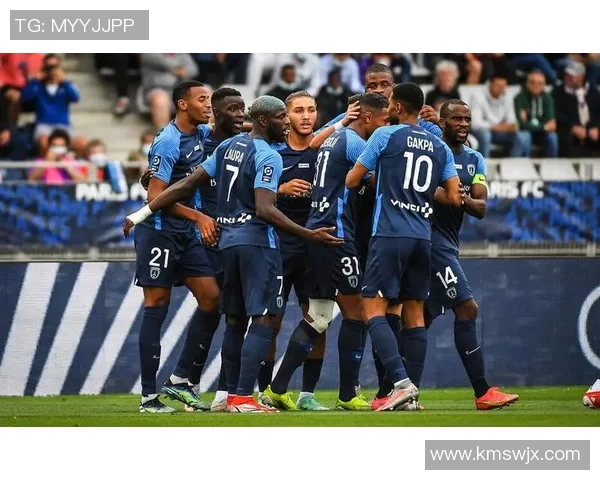 格勒若布与巴黎FC的精彩对决揭示法乙联赛新格局与未来发展潜力